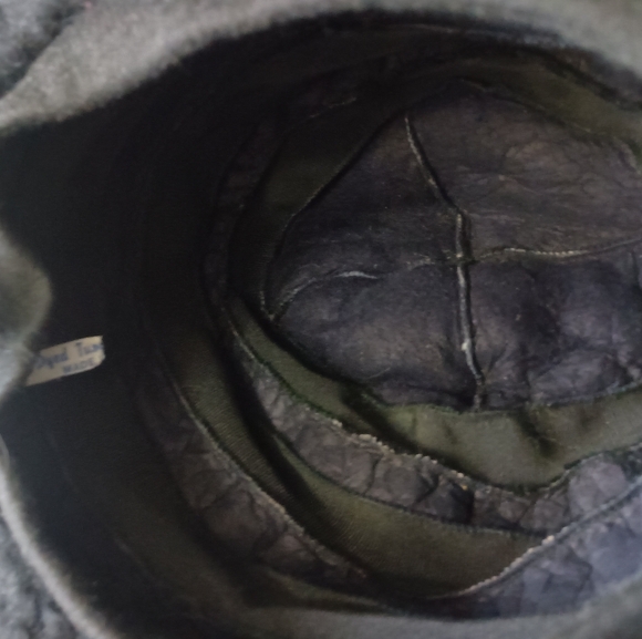 Vintage Women's 1950s Genuine Tuscan Lamb Fur Hat - Picture 5 of 8